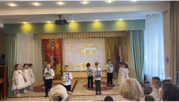 23 февраля — праздник очень важный, поздравляю я тебя, папа мой отважный 23 февраля — праздник очень важный, поздравляю я тебя, папа мой отважный.